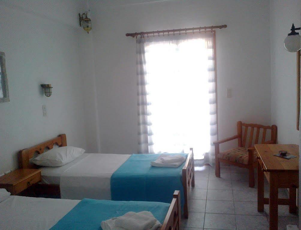 Hotel Faros Chora d'Ios Extérieur photo